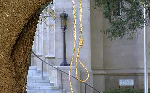 Nooses Hung At Mississippi State Capitol Just Before Runoff Election