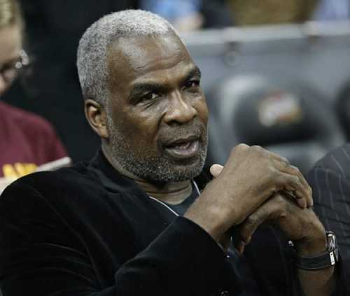 Ex-Knicks Star Charles Oakley Arrested at Las Vegas Casino, Accused of Fraud