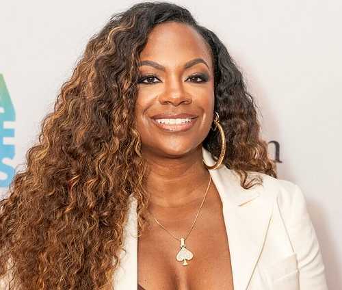 Kandi Burruss Reveals Her Aunt Bertha Has Alzheimer’s Disease Kandi Burruss Reveals Her Aunt Bertha Has Alzheimer’s Disease